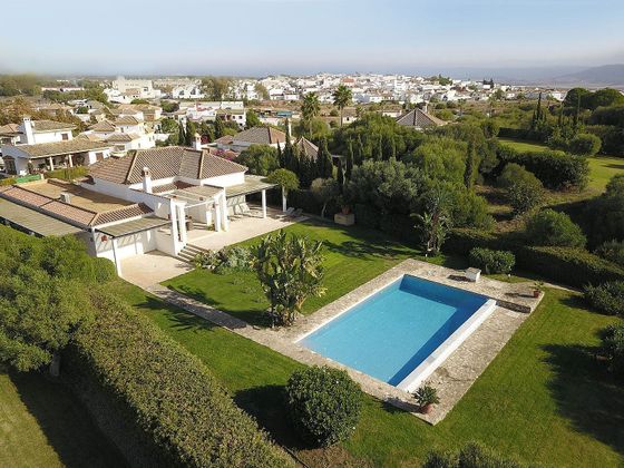 Foto 1 de Venta de chalet en urbanización Las Alondras de 3 habitaciones con terraza y piscina