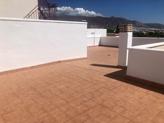 Foto 2 de Àtic en venda a Adra de 4 habitacions amb terrassa
