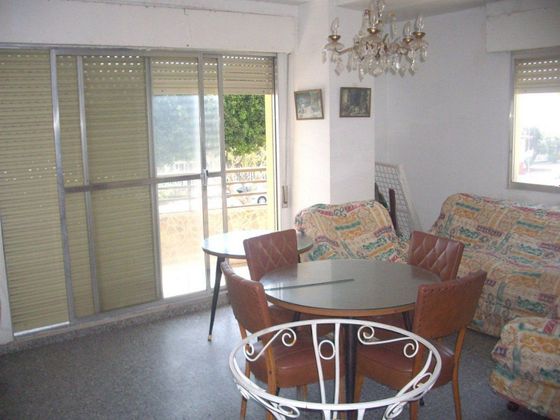 Foto 1 de Pis en venda a Adra de 4 habitacions amb terrassa i balcó