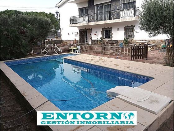 Foto 1 de Venta de chalet en Lliçà d´Amunt de 5 habitaciones con terraza y piscina