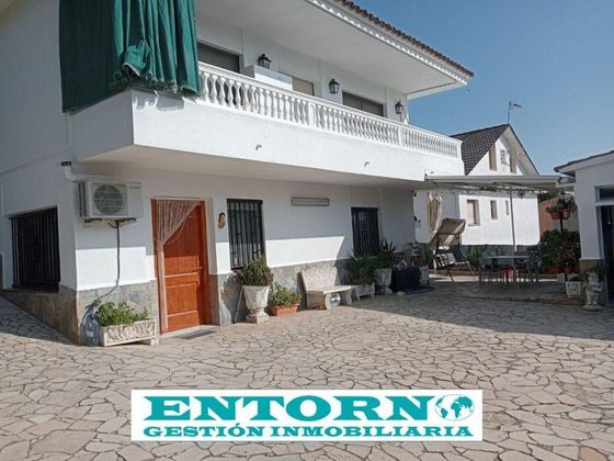 Foto 1 de Chalet en venta en Lliçà de Vall de 5 habitaciones con terraza y piscina