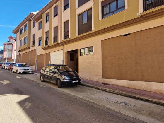 Foto 1 de Pis en venda a calle Asprona de 2 habitacions amb terrassa i garatge