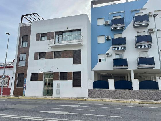 Foto 1 de Pis en venda a V Centenario-Piletas-Capuchinos de 2 habitacions amb terrassa