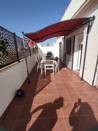 Foto 1 de Alquiler de ático en El Pino-Bajo de Guía de 2 habitaciones con terraza y muebles