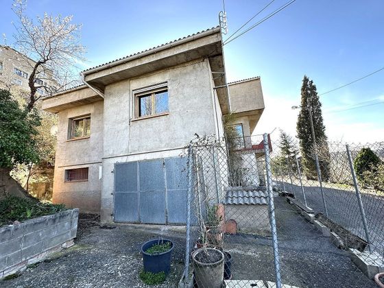 Foto 2 de Casa adossada en venda a Cardona de 9 habitacions amb terrassa i garatge