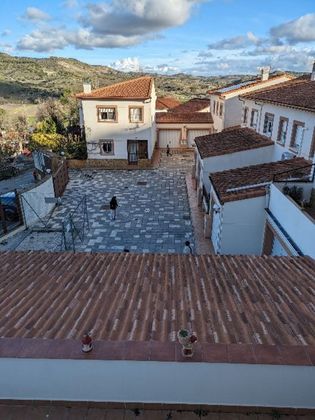 Foto 2 de Casa adossada en venda a Carabaña de 4 habitacions amb terrassa i garatge