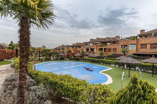 Foto 1 de Pis en venda a San Agustín de Guadalix de 3 habitacions amb piscina i garatge