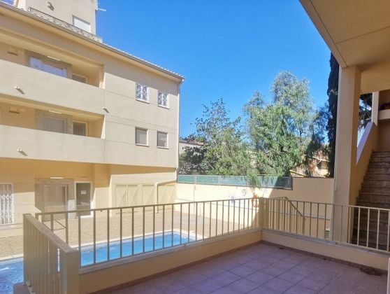Foto 2 de Piso en venta en Montbrió del Camp de 3 habitaciones con terraza y piscina