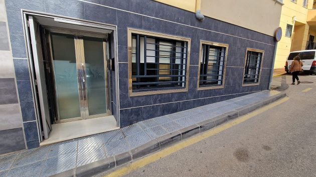 Foto 1 de Venta de piso en Urbanización Santa Rosa de 2 habitaciones con garaje y aire acondicionado