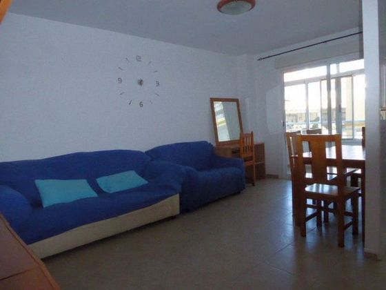 Foto 2 de Venta de piso en Puerto de Garrucha de 3 habitaciones con terraza y garaje