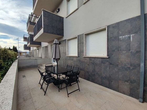 Foto 1 de Venta de piso en Barreiros de 2 habitaciones con terraza y piscina