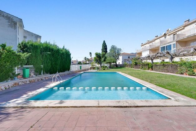 Foto 2 de Casa adosada en venta en Platges de 4 habitaciones con terraza y piscina
