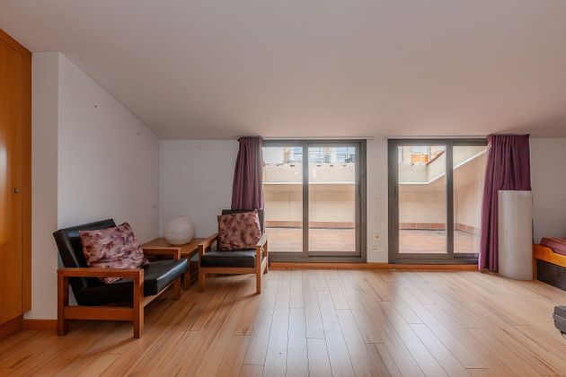 Foto 1 de Dúplex en venda a avenida Francesc Macià de 3 habitacions amb terrassa i aire acondicionat