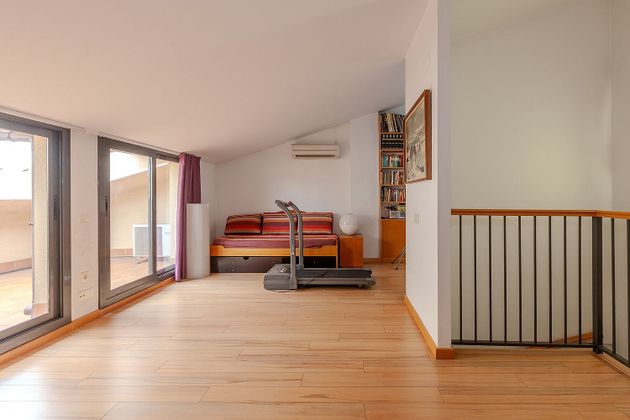 Foto 2 de Venta de dúplex en avenida Francesc Macià de 3 habitaciones con terraza y aire acondicionado