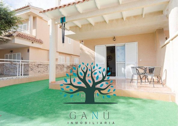 Foto 1 de Dúplex en venda a calle Isla de Lanzarote de 4 habitacions amb terrassa i jardí