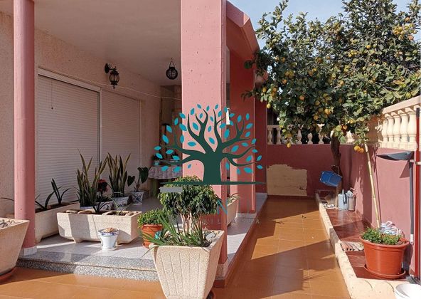 Foto 2 de Venta de dúplex en calle Los Gallegos de 4 habitaciones con terraza y jardín