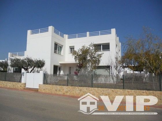 Foto 1 de Casa en venda a Urb. Vista de los Ángeles de 5 habitacions amb piscina i aire acondicionat