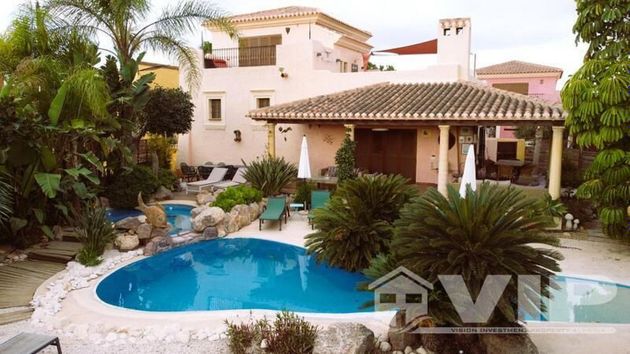 Foto 2 de Casa en venta en Cuevas del Almanzora pueblo de 4 habitaciones con terraza y piscina