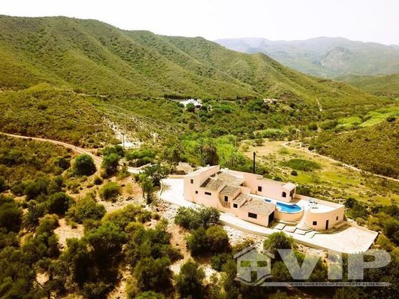 Foto 1 de Casa rural en venda a Turre de 4 habitacions amb terrassa i piscina