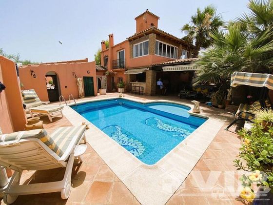 Foto 2 de Casa en venda a Vera Ciudad de 4 habitacions amb terrassa i piscina