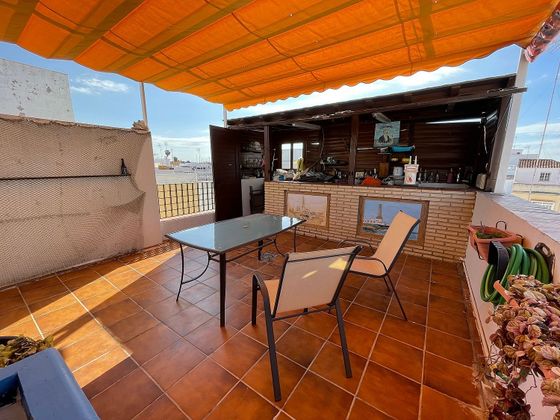 Foto 1 de Ático en venta en Centro - Zona Playas de 2 habitaciones con terraza y muebles