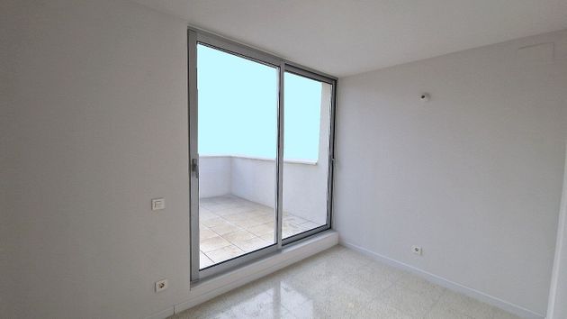 Foto 2 de Venta de piso en Centre - Reus de 2 habitaciones con terraza y aire acondicionado