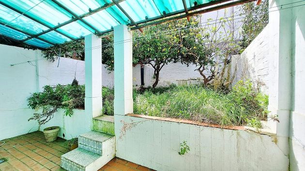 Foto 2 de Casa adossada en venda a La Granja-La Colina-Los Pastores de 2 habitacions amb terrassa i jardí
