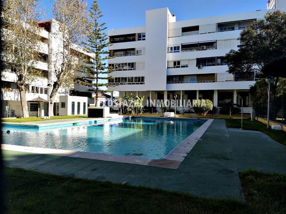 Foto 1 de Piso en venta en Núcleo Urbano de 2 habitaciones con terraza y piscina