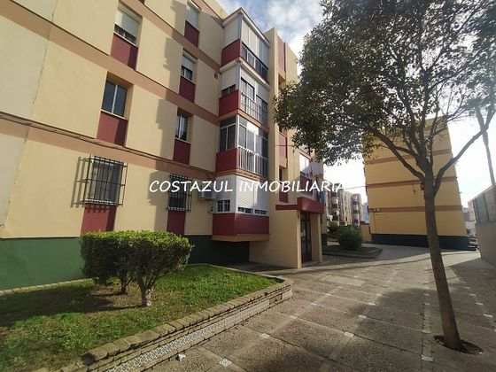 Foto 1 de Venta de piso en avenida De Andalucía de 3 habitaciones con terraza y aire acondicionado