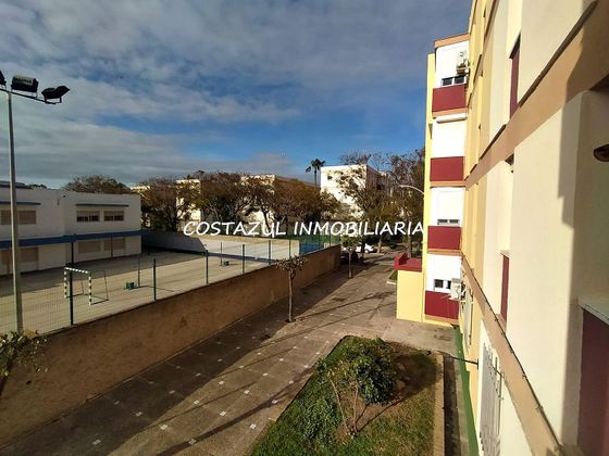 Foto 2 de Venta de piso en avenida De Andalucía de 3 habitaciones con terraza y aire acondicionado