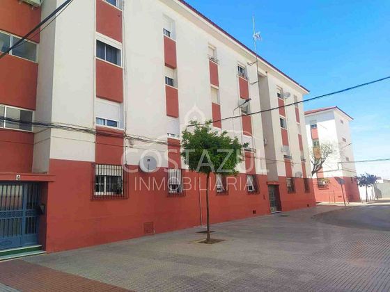 Foto 1 de Pis en venda a avenida De Fuente Amarga de 3 habitacions i 80 m²
