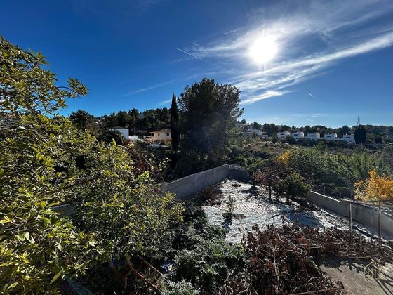 Foto 1 de Casa en venda a Costa Cunit - Els Jardins - Els  Rosers de 3 habitacions amb terrassa i jardí
