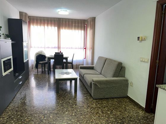 Foto 2 de Pis en lloguer a Sant Antoni de 2 habitacions amb balcó i aire acondicionat