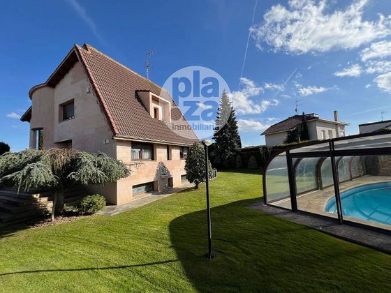 Foto 1 de Xalet en venda a Castrillo del Val de 4 habitacions amb terrassa i piscina