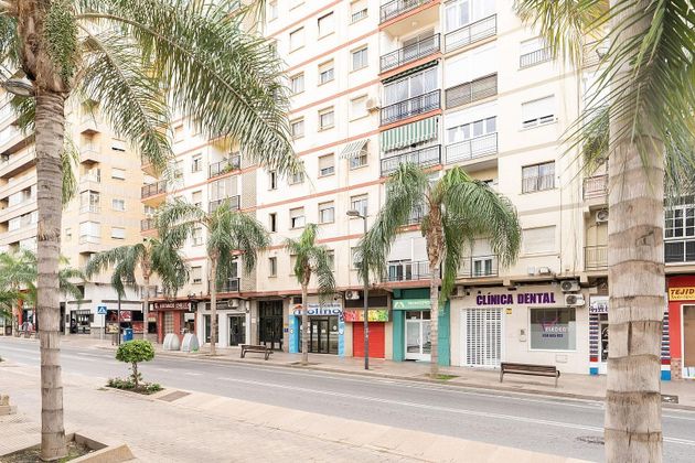 Foto 1 de Pis en venda a avenida De Salobreña de 2 habitacions amb terrassa i ascensor