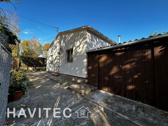 Foto 1 de Chalet en venta en Mira-sol de 3 habitaciones con terraza y garaje