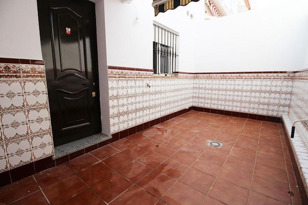 Foto 1 de Casa adossada en venda a calle Calvario de 3 habitacions amb terrassa