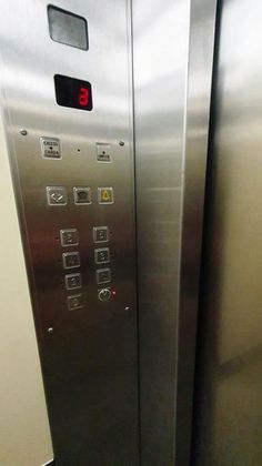 Foto 2 de Pis en venda a Gràcia de 3 habitacions amb ascensor