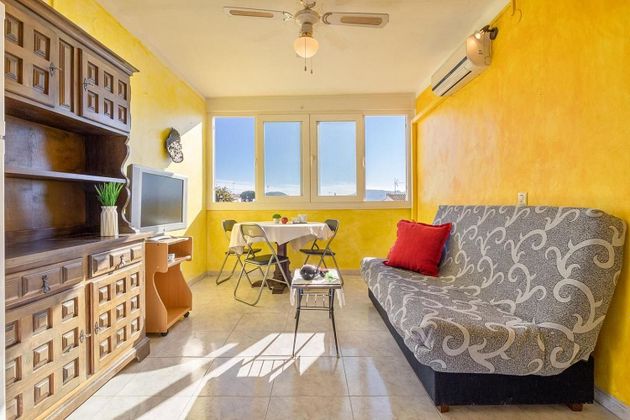 Foto 1 de Pis en venda a Escala, L´ de 1 habitació amb terrassa i aire acondicionat