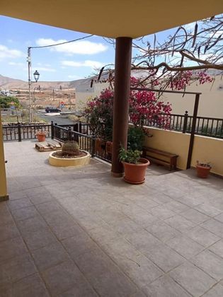 Foto 1 de Chalet en venta en Tefía-Tetir de 4 habitaciones con terraza y jardín