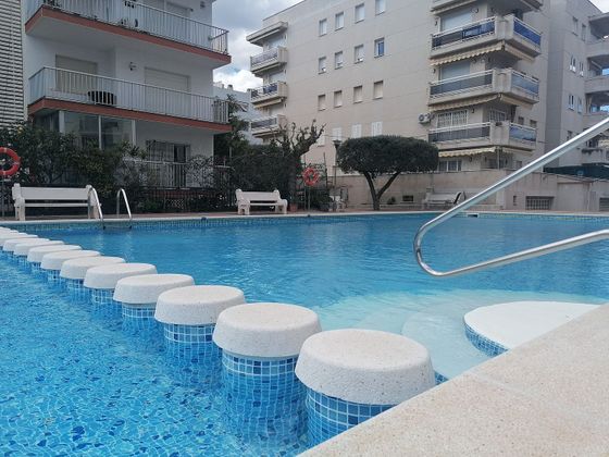 Foto 2 de Venta de piso en calle De Milà i Fontanals de 1 habitación con terraza y piscina