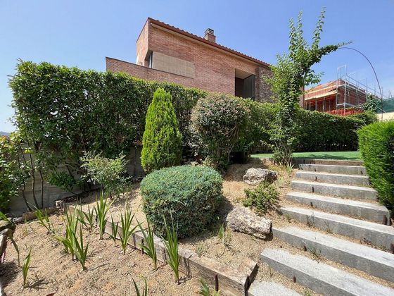 Foto 1 de Xalet en venda a Llinars del Valles de 5 habitacions amb terrassa i piscina