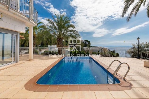 Foto 2 de Xalet en venda a Canyelles - Montgoda de 3 habitacions amb terrassa i piscina