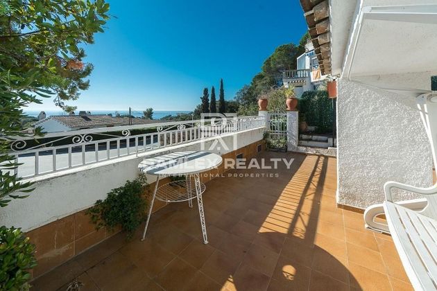 Foto 2 de Xalet en venda a Santa María de Llorell de 4 habitacions amb terrassa i piscina