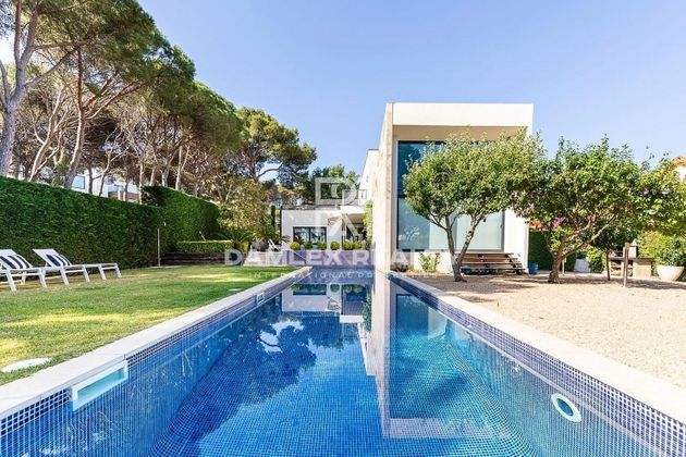 Foto 1 de Xalet en venda a Torre Valentina-Mas Vilar de La Mutxada-Treumal de 4 habitacions amb terrassa i piscina