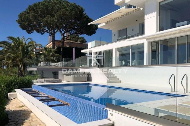 Foto 1 de Xalet en venda a Cala Sant Francesc - Santa Cristina de 7 habitacions amb terrassa i piscina