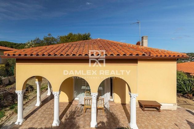 Foto 1 de Chalet en venta en Els Pins - Politur de 3 habitaciones con terraza y piscina