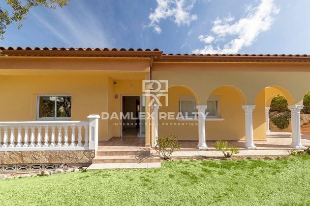 Foto 2 de Chalet en venta en Els Pins - Politur de 3 habitaciones con terraza y piscina