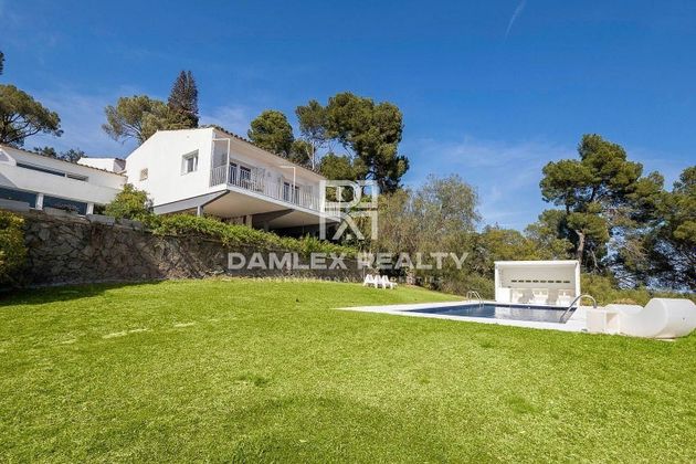 Foto 1 de Xalet en venda a Mont-Ras de 9 habitacions amb terrassa i piscina