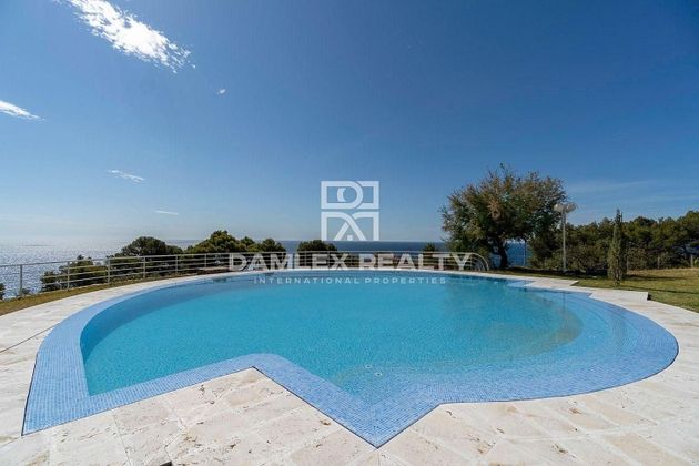 Foto 2 de Xalet en venda a Rosamar de 3 habitacions amb terrassa i piscina